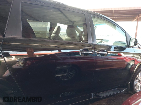2012 Toyota Sienna XLE AAS with VIN 5TDYK3DC6CS263128, listed as a IAAI auction lot 41583798 with 114,820 mi miles. Bid and sale history available at carsss.com. Image 14.