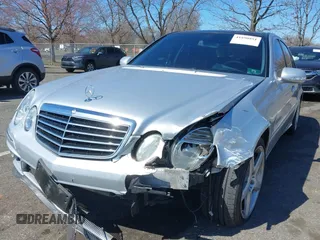 2009 Mercedes-Benz E 350 Luxury z VIN WDBUF87X99B417392, wystawiony jako IAAI lot #41890891 z przebiegiem 172 385 mil mil oraz . Historia ofert i sprzedaży dostępna na DreamBid. Obrazek 6.