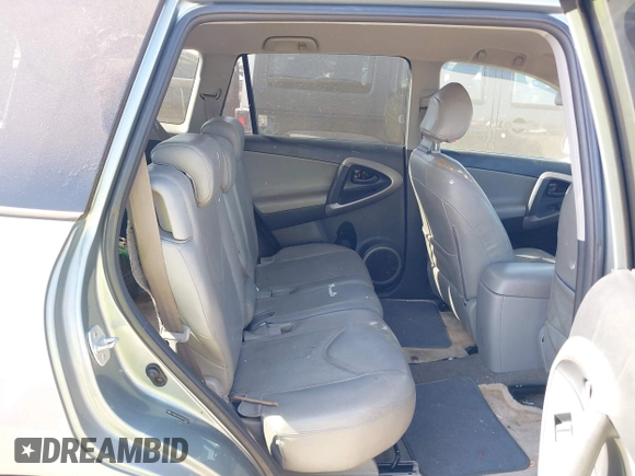 2006 Toyota RAV4 with VIN JTMBD33V865016156, listed as a IAAI auction lot 41998492 with 135,776 mi miles. Bid and sale history available at carsss.com. Image 8.