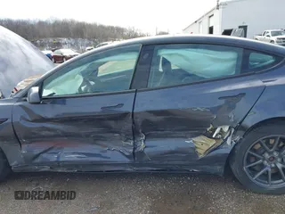 2023 Tesla Model 3 с VIN 5YJ3E1EA1PF716004, выставлен на аукционе IAAI как лот 41809672 с пробегом 2 775 миль миль и . История ставок и продаж доступна на DreamBid. Изображение 6.