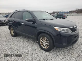 2014 Kia Sorento LX with VIN 5XYKTDA76EG544247, listed as a Copart auction lot 83496334 with 141,206 mi miles and Clean Title. Bid and sale history available at carsss.com. Image 4.