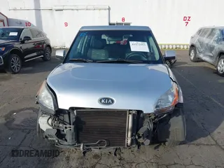 2011 Kia Soul + with VIN KNDJT2A22B7266928, listed as a IAAI auction lot 41572553 with 155,214 mi miles. Bid and sale history available at carsss.com. Image 13.