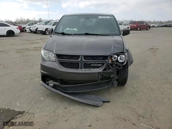 2020 Dodge Grand Caravan GT with VIN 2C4RDGEG0LR188779, listed as a Copart auction lot 46293925 with 92,277 mi miles and Salvage Title. Bid and sale history available at carsss.com. Image 11.