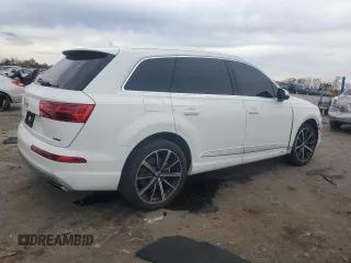 2019 Audi Q7 Premium Plus with VIN WA1LAAF71KD043207, listed as a Copart auction lot 51518805 with 89,782 mi miles and Salvage title. Bid and sale history available at DreamBid. Image 3.