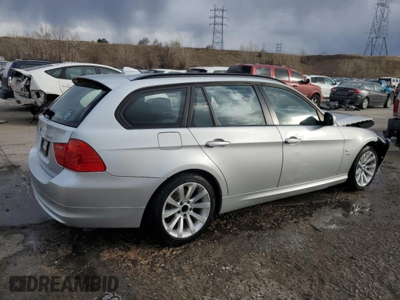 2012 BMW 3 Series 328i xDrive with VIN WBAUU3C55CA543662, listed as a Copart auction lot 47412765 with 104,901 mi miles and Salvage Title. Bid and sale history available at DreamBid. Image 3.