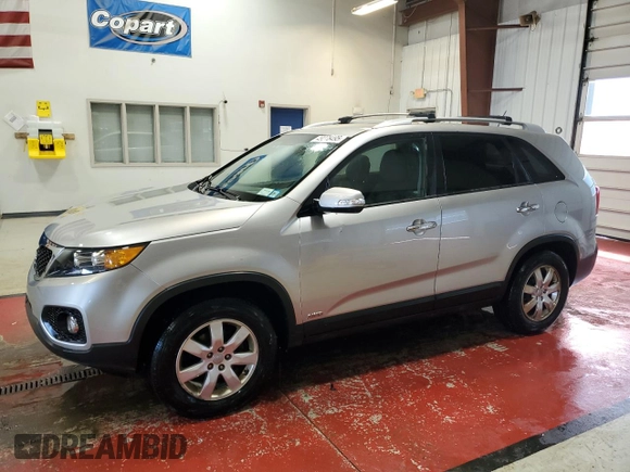 2013 Kia Sorento LX with VIN 5XYKTCA61DG422833, listed as a Copart auction lot 49278495 with 66,587 mi miles and Salvage Title. Bid and sale history available at carsss.com. Image 1.