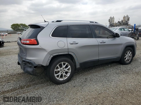 2014 Jeep Cherokee Latitude with VIN 1C4PJLCB1EW241645, listed as a Copart auction lot 55886855 with 183,081 mi miles and Clean Title. Bid and sale history available at DreamBid. Image 3.