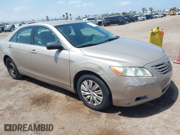 2009 Toyota Camry z VIN 4T4BE46K29R070469, wystawiony jako IAAI lot #42221980 z przebiegiem 136 966 mil mil oraz . Historia ofert i sprzedaży dostępna na DreamBid. Obrazek 1.