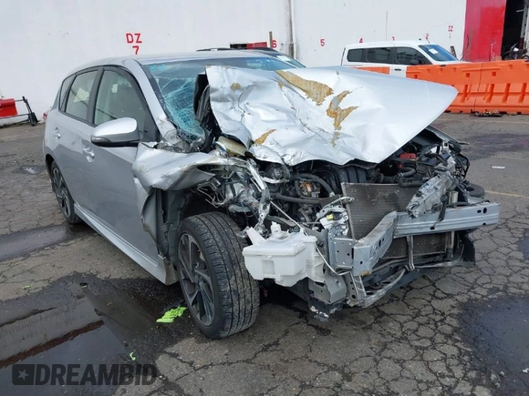 2016 Scion iM with VIN JTNKARJE2GJ508264, listed as a IAAI auction lot 41642646 with 136,213 mi miles. Bid and sale history available at carsss.com. Image 1.