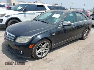 2009 Mercedes-Benz C 300 Sport z VIN WDDGF54X49F224650, wystawiony jako IAAI lot #42292369 z przebiegiem 167 539 mil mil oraz . Historia ofert i sprzedaży dostępna na DreamBid. Obrazek 2.
