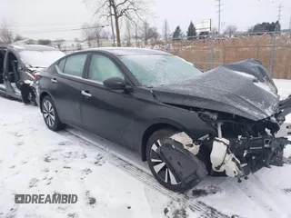 2021 Nissan Altima SV z VIN 1N4BL4DW2MN406284, wystawiony jako IAAI lot #41401817 z przebiegiem 34 145 mil mil oraz . Historia ofert i sprzedaży dostępna na DreamBid. Obrazek 1.