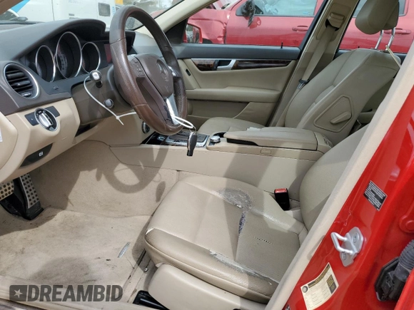 2013 Mercedes-Benz C 250 Sport z VIN WDDGF4HB1DR275426, wystawiony jako Copart lot #47704875 z przebiegiem 95 061 mil mil oraz Szkoda całkowita • Salvage title. Historia ofert i sprzedaży dostępna na DreamBid. Obrazek 7.