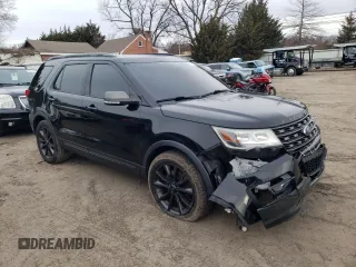2017 Ford Explorer XLT with VIN 1FM5K8D85HGA83650, listed as a Copart auction lot 45847155 with 103,618 mi miles and Salvage Title. Bid and sale history available at DreamBid. Image 4.