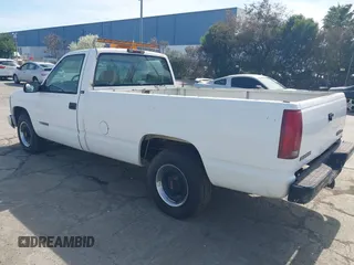 1995 GMC Sierra 1500 with VIN 1GTFC24H6SZ559824, listed as a IAAI auction lot 41862527 with 63,581 mi miles and . Bid and sale history available at DreamBid. Image 3.