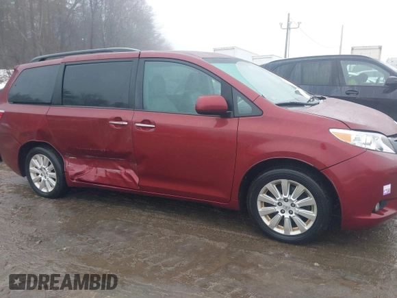 2015 Toyota Sienna Ltd with VIN 5TDDK3DC5FS106080, listed as a IAAI auction lot 41579010 with 133,495 mi miles. Bid and sale history available at carsss.com. Image 13.
