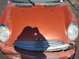 2005 MINI Convertible z VIN WMWRF33585TF62541, wystawiony jako Copart lot #49868625 z przebiegiem Nie podano mil oraz Szkoda całkowita • Salvage title. Historia ofert i sprzedaży dostępna na DreamBid. Obrazek 11.