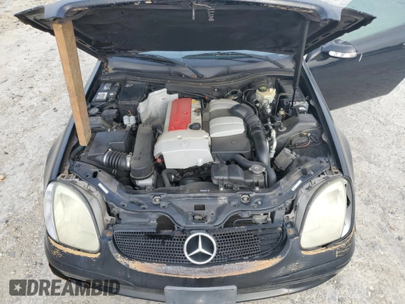 2002 Mercedes-Benz SLK-Class 2.3L Kompressor with VIN WDBKK49F22F259458, listed as a Copart auction lot 68822214 with 178,005 mi miles and Non Repairable. Bid and sale history available at carsss.com. Image 11.