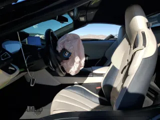 2019 BMW i8 z VIN WBY2Z6C56K7D09508, wystawiony jako Copart lot #86847034 z przebiegiem 24 015 mil mil oraz Szkoda całkowita • Salvage title. Historia ofert i sprzedaży dostępna na DreamBid. Obrazek 7.