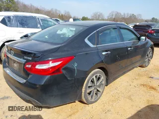 2016 Nissan Altima SR with VIN 1N4BL3AP6GC288389, listed as a IAAI auction lot 41457486 with 98,972 mi miles and . Bid and sale history available at carsss.com. Image 4.