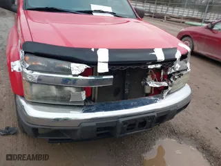 2005 Chevrolet Colorado 1SE LS Z71 with VIN 1GCDS136858136905, listed as a IAAI auction lot 41426716 with 335,182 mi miles. Bid and sale history available at carsss.com. Image 6.
