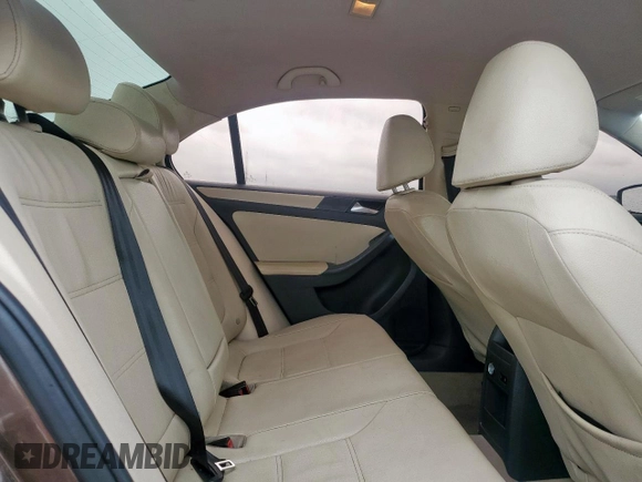 2012 Volkswagen Jetta SE с VIN 3VWDX7AJXCM324469, выставлен на аукционе Copart как лот 60819075 с пробегом 215 746 миль миль и Чистый • Clean title. История ставок и продаж доступна на DreamBid. Изображение 10.