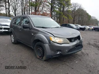 2007 Mitsubishi Outlander ES z VIN JA4MS31X07Z015784, wystawiony jako IAAI lot #38911508 z przebiegiem 166 115 mil mil oraz . Historia ofert i sprzedaży dostępna na DreamBid. Obrazek 1.