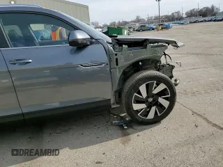 2024 Volkswagen Atlas SE z VIN 1V2KE2CA1RC255860, wystawiony jako Copart lot #49972445 z przebiegiem 1 242 mil mil oraz Szkoda całkowita • Salvage title. Historia ofert i sprzedaży dostępna na DreamBid. Obrazek 11.