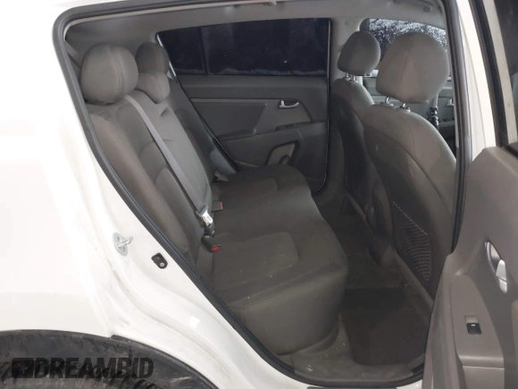 2013 Kia Sportage LX z VIN KNDPBCA28D7356137, wystawiony jako IAAI lot #41577243 z przebiegiem 141 985 mil mil oraz . Historia ofert i sprzedaży dostępna na DreamBid. Obrazek 8.