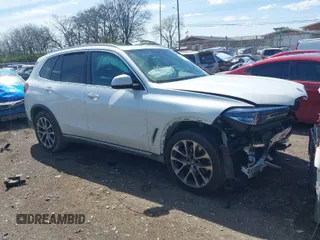 2022 BMW X5 xDrive40i with VIN 5UXCR6C02N9N11423, listed as a IAAI auction lot 41863566 with 1 mi miles. Bid and sale history available at carsss.com. Image 1.