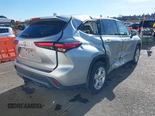 2020 Toyota Highlander LE with VIN 5TDBZRBH0LS045947, listed as a IAAI auction lot 41489923 with 81,946 mi miles and . Bid and sale history available at DreamBid. Image 4.