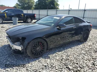 2018 Mercedes-Benz E 400 z VIN WDD1J6FB9JF023875, wystawiony jako Copart lot #56726575 z przebiegiem 51 611 mil mil oraz Szkoda całkowita • Salvage title. Historia ofert i sprzedaży dostępna na DreamBid. Obrazek 1.