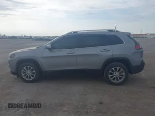 2019 Jeep Cherokee Latitude with VIN 1C4PJLCB8KD366438, listed as a IAAI auction lot 41851154 with 47,637 mi miles. Bid and sale history available at carsss.com. Image 14.