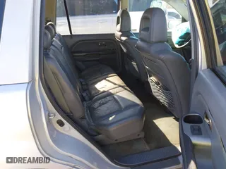 2003 Honda Pilot EX with VIN 2HKYF18683H579746, listed as a IAAI auction lot 41206240 with 196,467 mi miles. Bid and sale history available at carsss.com. Image 8.