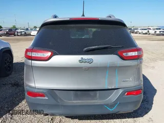 2017 Jeep Cherokee Latitude with VIN 1C4PJLCBXHW573751, listed as a IAAI auction lot 42220184 with 127,362 mi miles and . Bid and sale history available at DreamBid. Image 16.