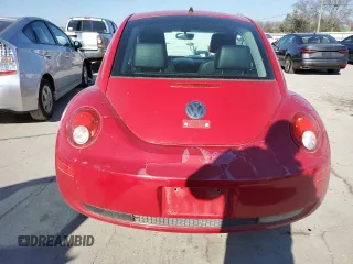 2010 Volkswagen New Beetle Coupe with VIN 3VWPW3AG5AM013073, listed as a Copart auction lot 89181275 with 94,151 mi miles and Salvage Title. Bid and sale history available at carsss.com. Image 6.