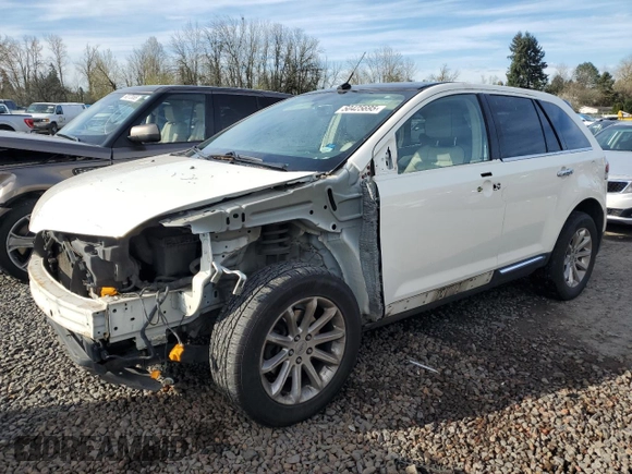 2012 Lincoln MKX with VIN 2LMDJ8JK4CBL17246, listed as a Copart auction lot 50425695 with 135,242 mi miles and Salvage Title. Bid and sale history available at DreamBid. Image 1.