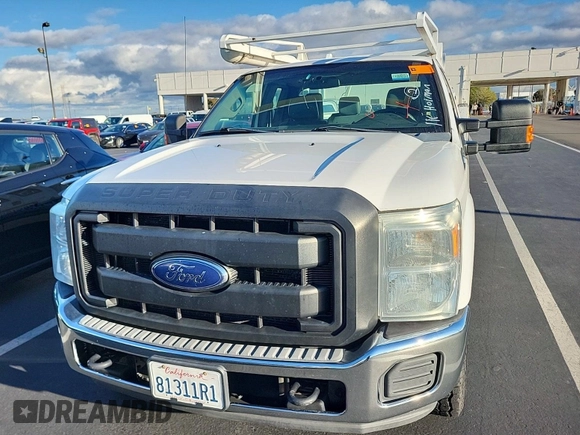 2015 Ford F-250 XLT with VIN 1FT7X2AT2FEB61007, listed as a IAAI auction lot 42663794 with 303,185 mi miles and . Bid and sale history available at DreamBid. Image 50.