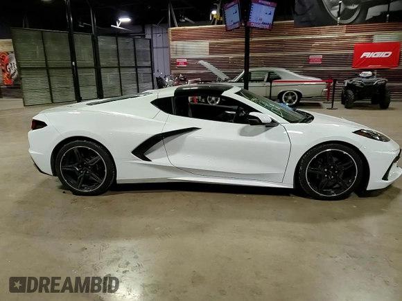 2024 Chevrolet Corvette 2LT z VIN 1G1YB2D4XR5122833, wystawiony jako Copart lot #88783495 z przebiegiem 3 875 mil mil oraz Szkoda całkowita • Salvage title. Historia ofert i sprzedaży dostępna na DreamBid. Obrazek 18.