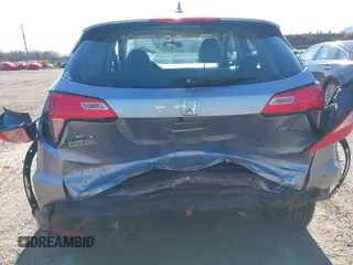2018 Honda HR-V LX with VIN 3CZRU6H35JG700164, listed as a IAAI auction lot 41827551 with 161,594 mi miles. Bid and sale history available at carsss.com. Image 6.