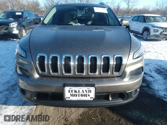2017 Jeep Cherokee Latitude с VIN 1C4PJMCS8HW620426, выставлен на аукционе IAAI как лот 41252209 с пробегом 136 138 миль миль и . История ставок и продаж доступна на DreamBid. Изображение 12.