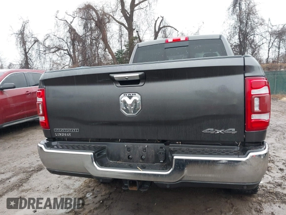 2020 Ram 2500 Big Horn with VIN 3C6UR5DJ4LG283792, listed as a IAAI auction lot 41464411 with 75,501 mi miles. Bid and sale history available at carsss.com. Image 17.