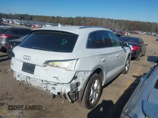 2019 Audi Q5 Premium with VIN WA1ANAFY8K2126536, listed as a IAAI auction lot 41018854 with 132,800 mi miles. Bid and sale history available at carsss.com. Image 4.