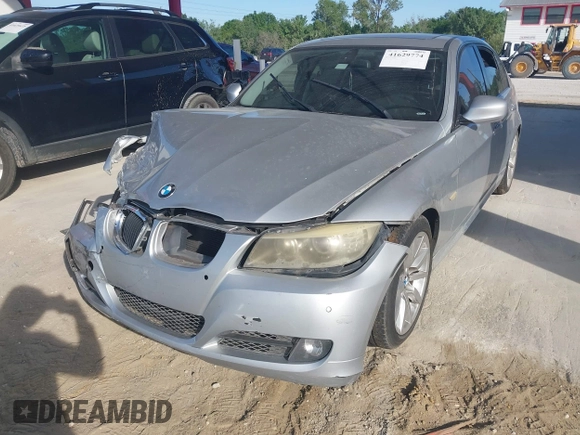 2010 BMW 3 Series 328i with VIN WBAPH7G52ANM47948, listed as a IAAI auction lot 41629774 with 161,027 mi miles and . Bid and sale history available at carsss.com. Image 17.