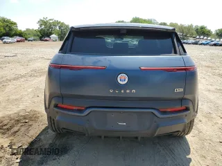 2023 Fisker Ocean One z VIN VCF1ZBU20PG004357, wystawiony jako Copart lot #64479144 z przebiegiem 7300 mil mil oraz Szkody całkowita. Historia ofert i sprzedaży dostępna na DreamBid. Obrazek 6.