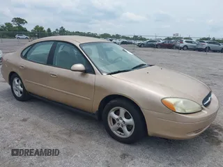 2003 Ford Taurus SES Standard with VIN 1FAFP55213A225447, listed as a IAAI auction lot 42206073 with 177,163 mi miles. Bid and sale history available at carsss.com. Image 1.