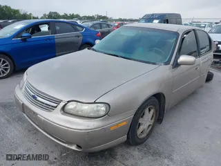 2000 Chevrolet Malibu LS with VIN 1G1NE52J1Y6165986, listed as a IAAI auction lot 42119874 with 118,073 mi miles. Bid and sale history available at carsss.com. Image 2.
