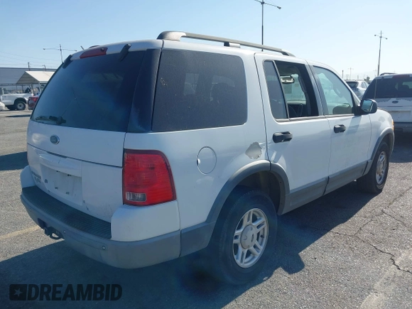 2003 Ford Explorer XLT z VIN 1FMZU63K73ZB17050, wystawiony jako IAAI lot #42301408 z przebiegiem 55 825 mil mil oraz . Historia ofert i sprzedaży dostępna na DreamBid. Obrazek 4.