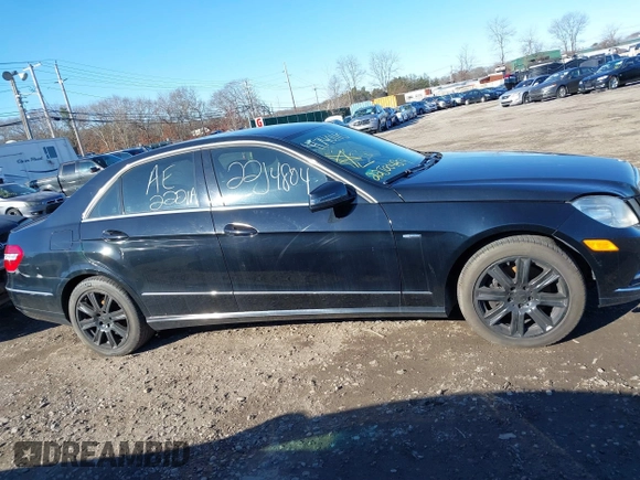 2012 Mercedes-Benz E 350 Luxury with VIN WDDHF8JB8CA526817, listed as a IAAI auction lot 41740110 with Not provided miles and . Bid and sale history available at DreamBid. Image 13.