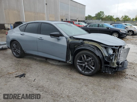 2024 Acura TLX w/A-Spec Package with VIN 19UUB6F5XRA001862, listed as a Copart auction lot 70484204 with 1,400 mi miles and Salvage Title. Bid and sale history available at carsss.com. Image 4.