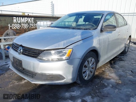 2013 Volkswagen Jetta Sedan S with VIN 3VW2K7AJ1DM288114, listed as a IAAI auction lot 41649329 with 200,736 mi miles. Bid and sale history available at carsss.com. Image 2.